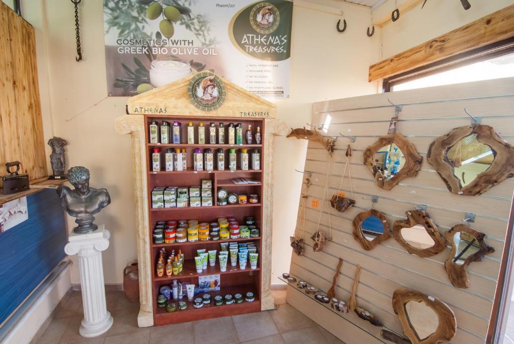 Plessas Studios Tsilivi  Buitenkant foto