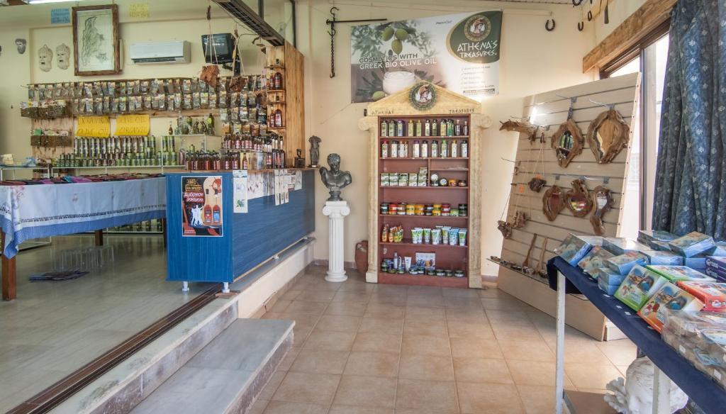 Plessas Studios Tsilivi  Buitenkant foto