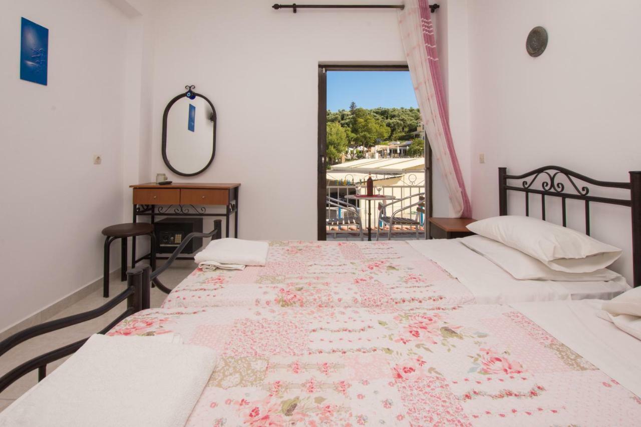 Plessas Studios Tsilivi  Buitenkant foto